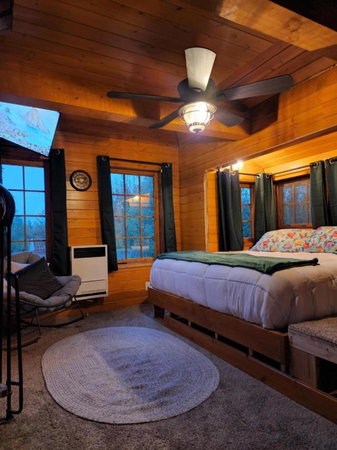 The Eagle'S Nest Treehouse Cabin Палмер Экстерьер фото