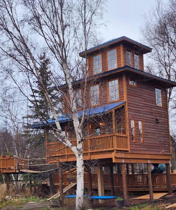 The Eagle'S Nest Treehouse Cabin Палмер Экстерьер фото